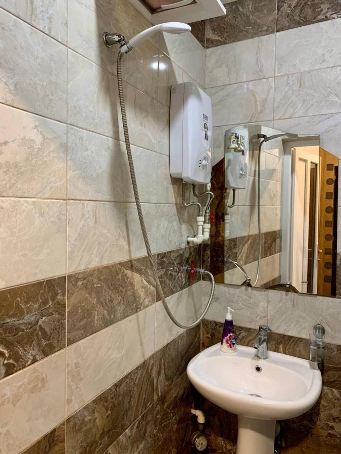 Studio Near Republic Square 耶烈万 外观 照片
